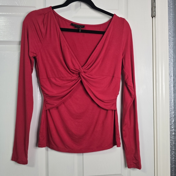 Elegant Red Long Sleeve Top - Picture 1 of 7